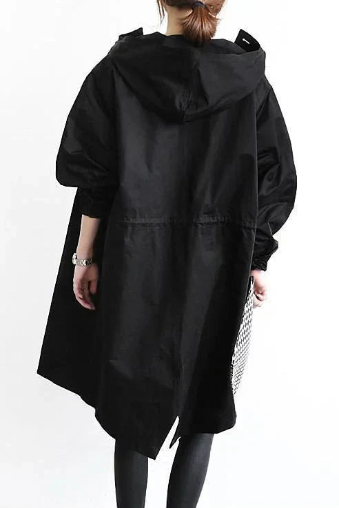 Dorothea – Stilfuld og vandafvisende trenchcoat