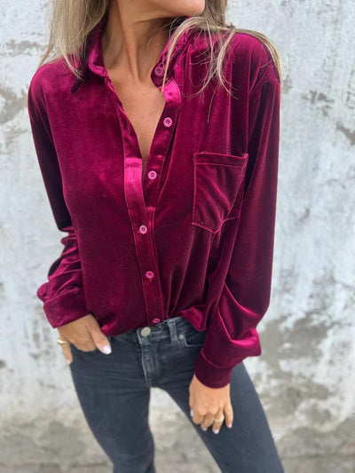 Amaryllis – Elegant og trendy fløjlsbluse